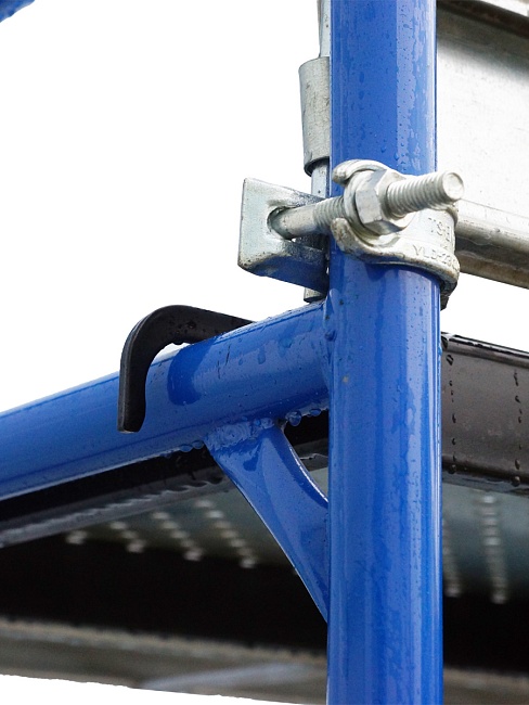 Настил перфорированный оцинкованный с люком и лестницей для строительных лесов 0,63х2,0 м фото 6